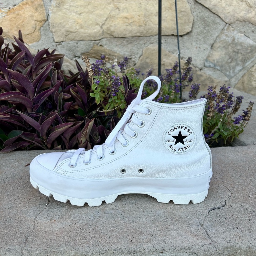 Women’s Converse Chuck Taylor All Star Lugged Leather Platform Sneakers